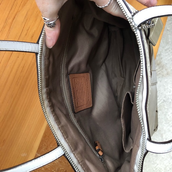 Coach shoulder bag - Picture 3 of 4